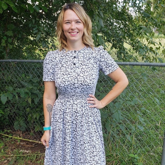 Meet your Posher, Kristina - Picture 2 of 9